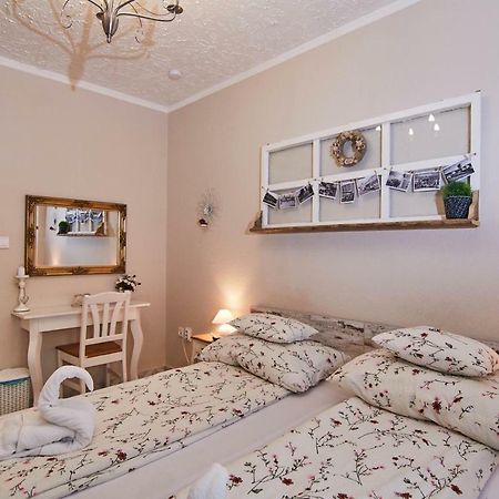 Abraham Vintage Szobák&Apartmanok Pecs Bagian luar foto