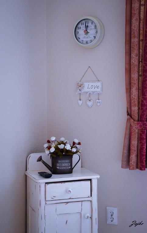 Abraham Vintage Szobák&Apartmanok Pecs Bagian luar foto