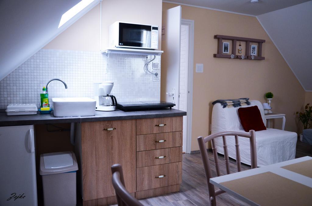 Abraham Vintage Szobák&Apartmanok Pecs Bagian luar foto